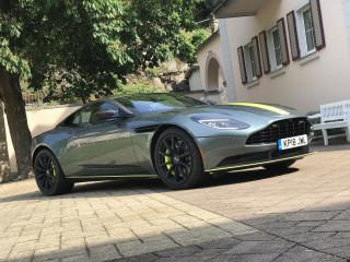 Aston Martin Db11 V8 2018