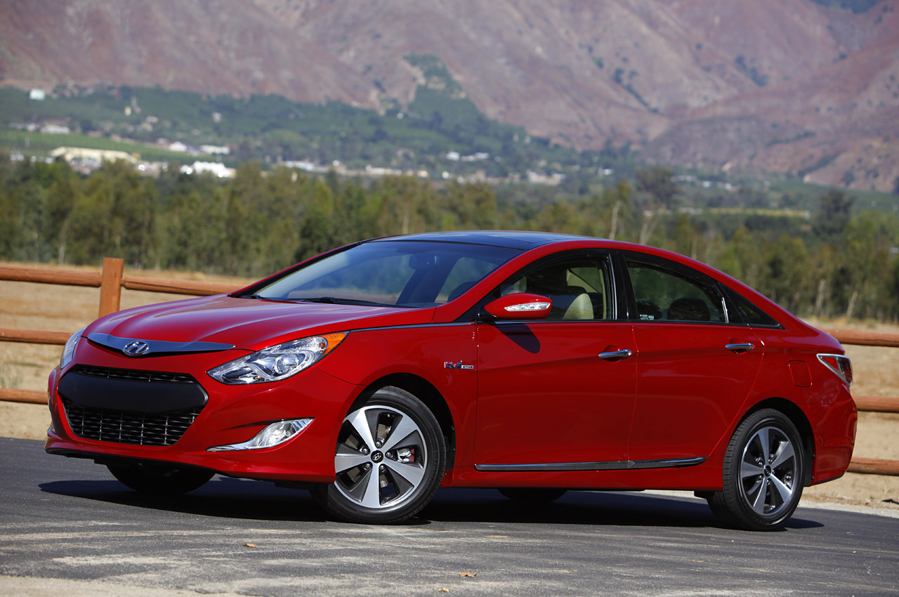 Hyundai Sonata Hybrid 2012