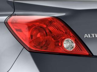 Nissan Altima Coupe 2012