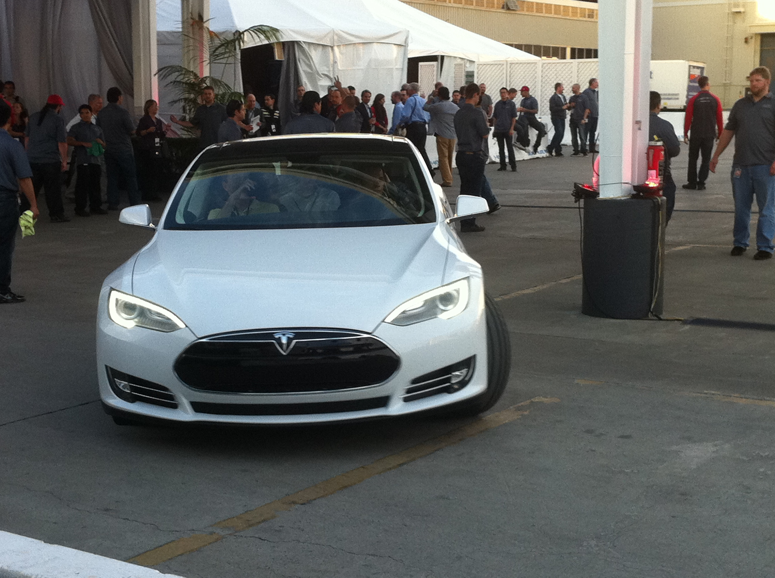 Tesla Model S 2012