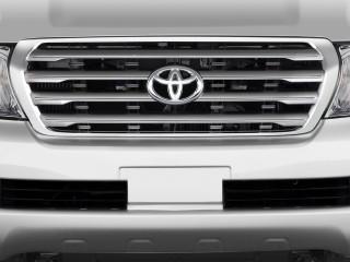 Toyota Land Cruiser Wagon 2011